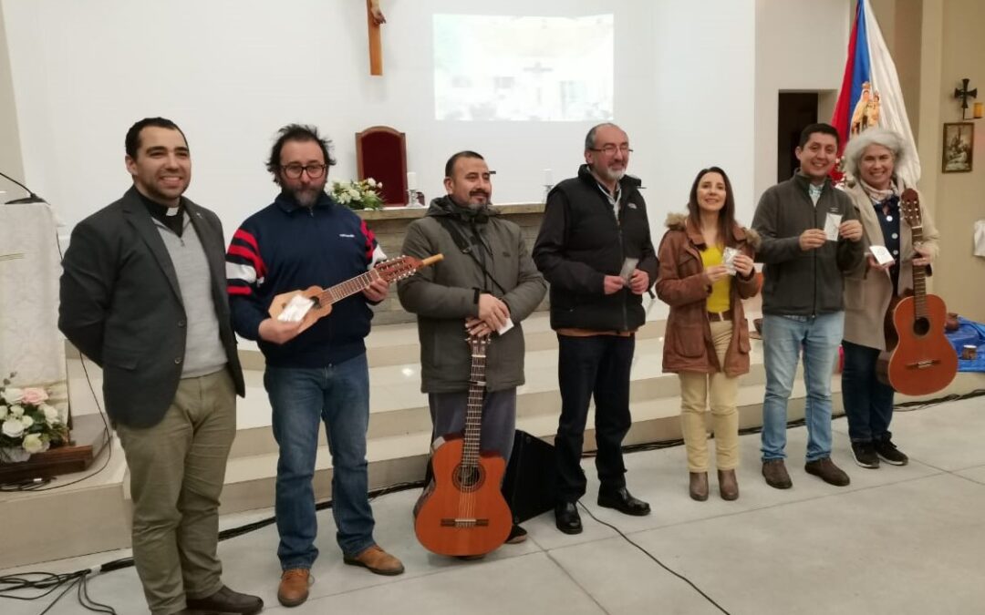 Profesores participan en Cantata a la Virgen