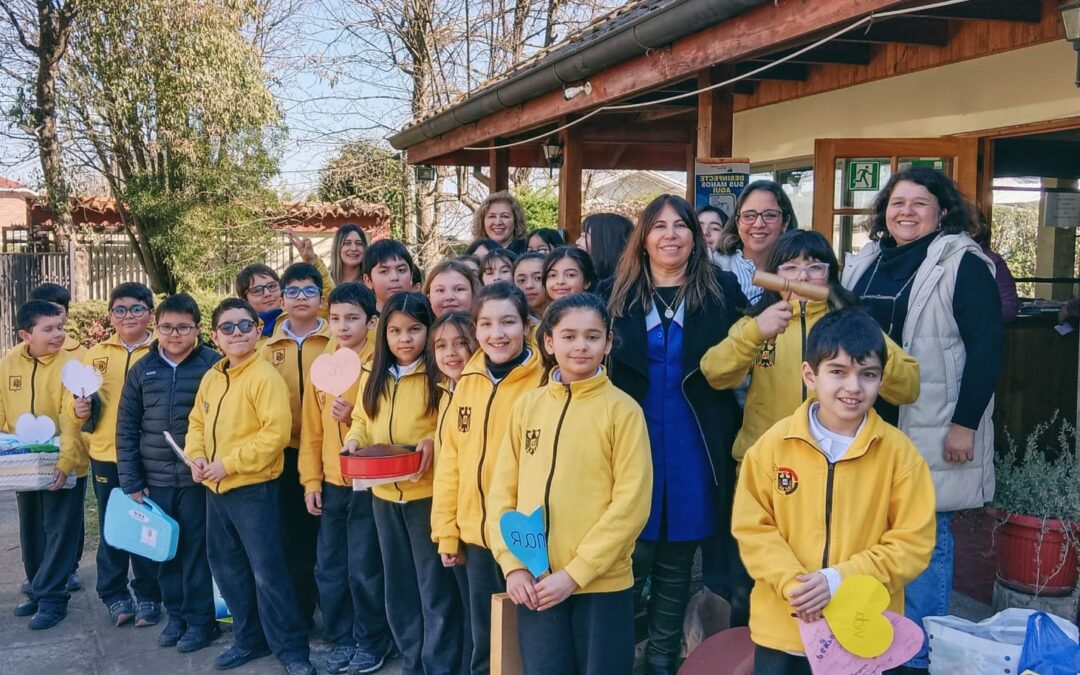 4° básico C visita Hogar de ancianos